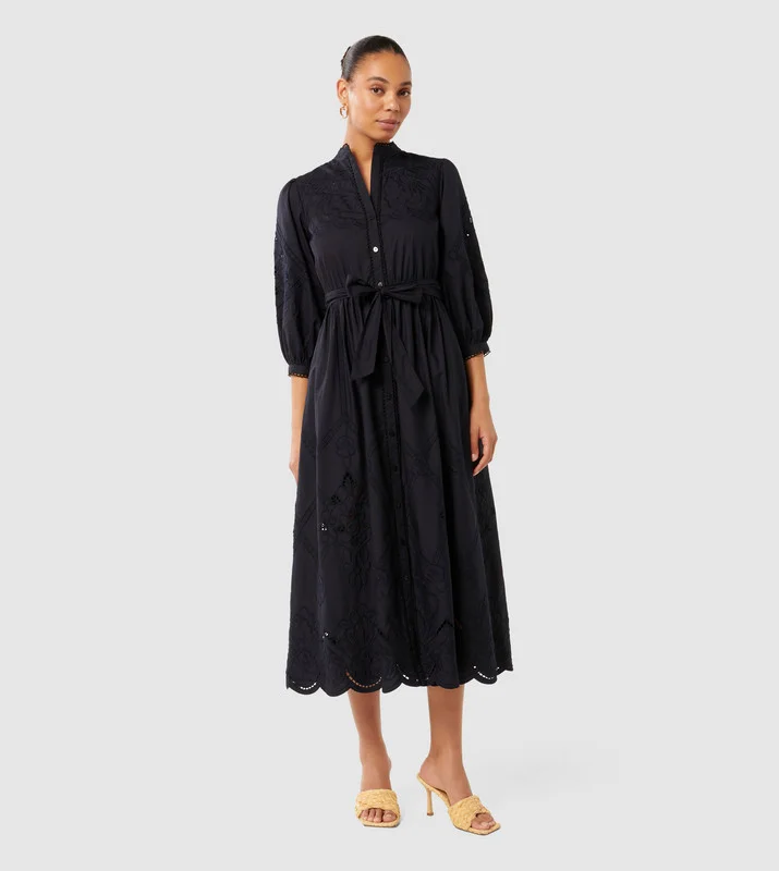 فورايفر نيو AISHA Embroidered 3/4 Sleeves Midi Dress